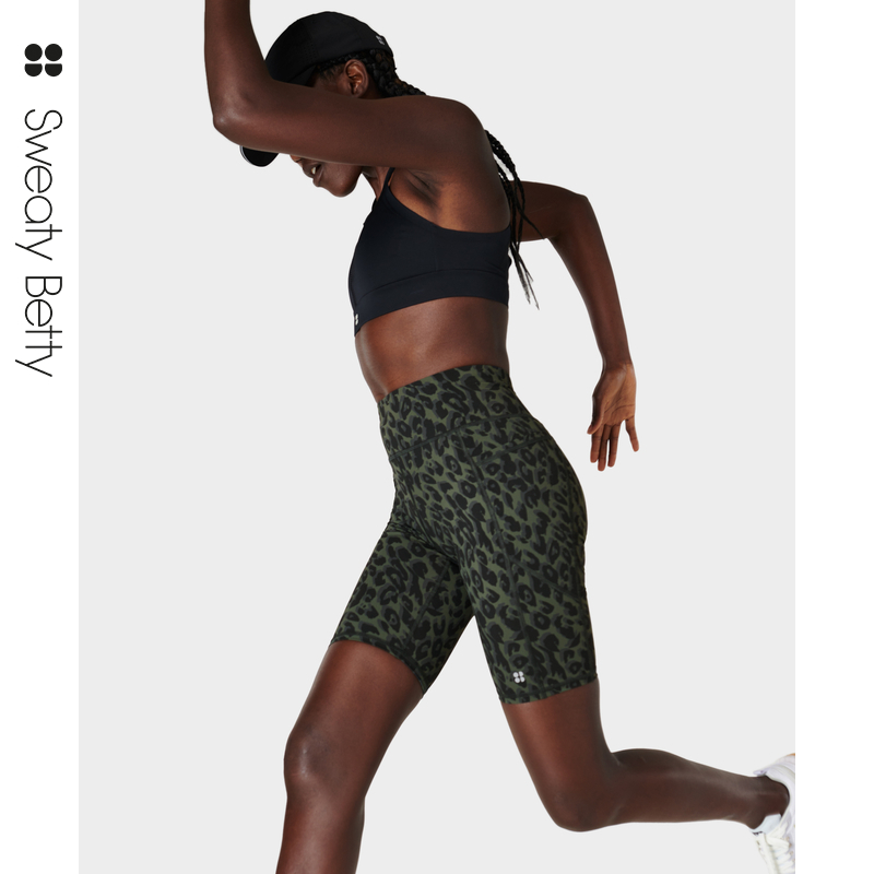 SweatyBetty Zero Gravity豹纹9英寸跑步运动短裤SB5324A - 图1