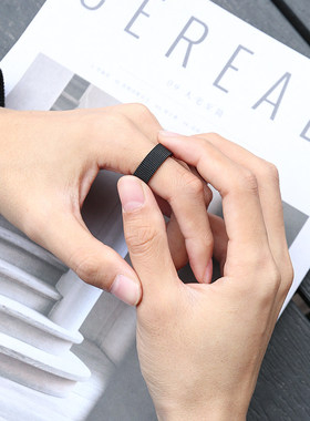 时尚个性简约网格戒指男士日韩潮人网红食指环镂空钛钢情侣戒子女