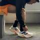 ເກີບຜ້າໃບຊັ້ນນໍາຂອງ New Balance