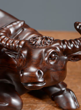 实木卧牛摆件檀木头雕刻十二生肖牛水牛红木家居装饰品红木礼品