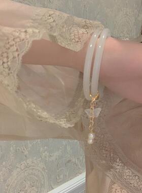 白茶一步一响仿玉髓叮当镯气质温柔超仙小众手镯玻璃蝴蝶手工朱砂