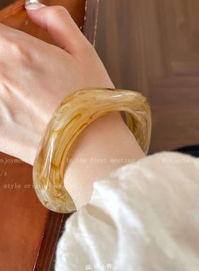 不规则宽边亚克力醋酸手镯女夏复古几何ins小众设计学生闺蜜手饰