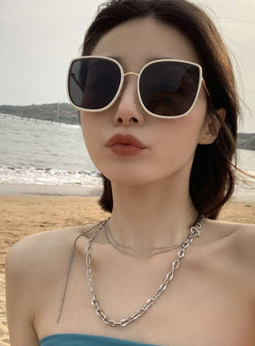 2026新款时尚墨镜女潮复古小白色太阳镜小脸圆脸椭圆形方形方脸