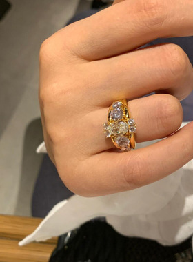 小红书同款华丽千金感爆闪镶嵌锆石戒指女小众设计轻奢高级感手饰