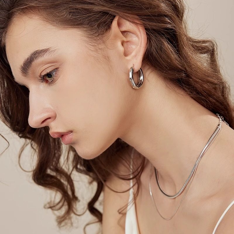 【明星同款】潺流耳圈小众法式女银色素圈耳环耳钉时尚设计耳饰,淘宝优惠券,粉丝福利购,淘宝优惠卷