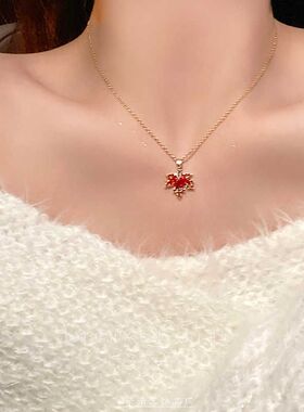 马到福来 新年红色小马锁骨链女秋冬气质毛衣链配饰马上有钱项链