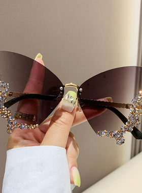 2024新款大框架镶钻蝴蝶太阳镜复