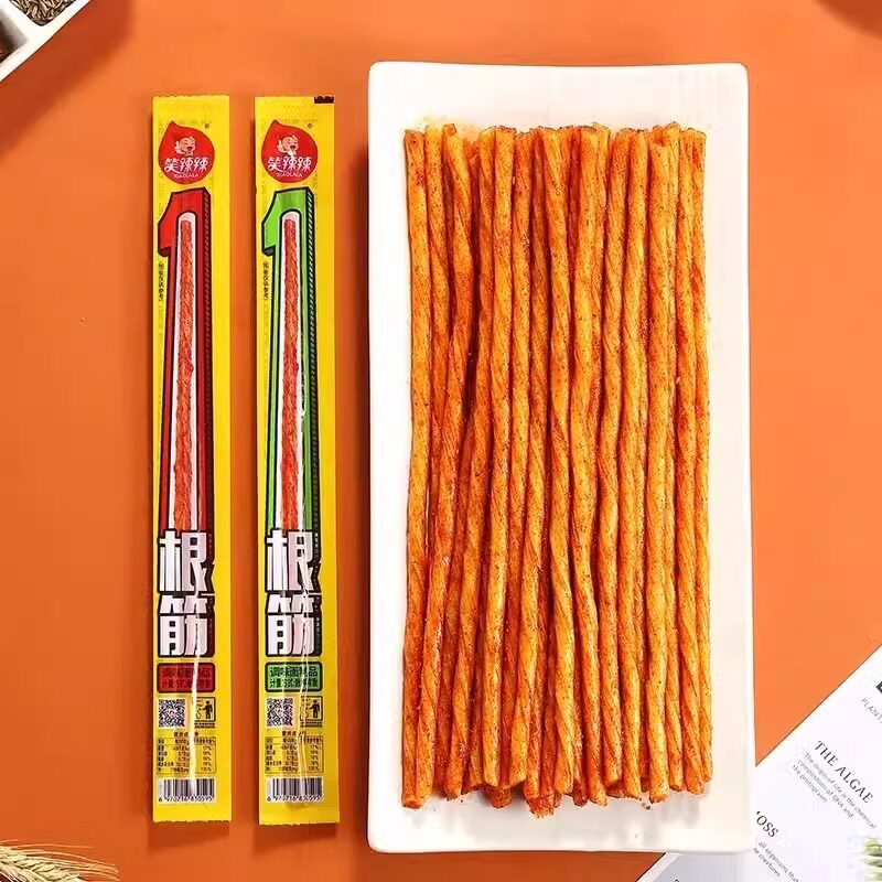 笑辣辣一根筋辣条实惠童年经典香辣解馋有嚼劲面筋制品零食爆款
