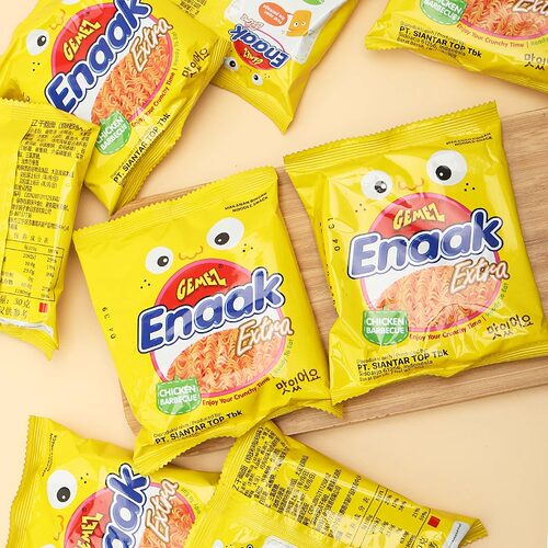 Gemez印尼进口小鸡面30g/包Enaak干脆面干吃面儿童零食休闲 - 图1