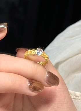 辛德瑞拉蓝色锆石珠边轻奢戒指少女设计镶嵌锆石镂空蕾丝边戒指环