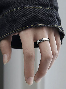 莫比乌斯环戒指男生潮高级感冷淡风钛钢不掉色食指单身戒高街痞帅