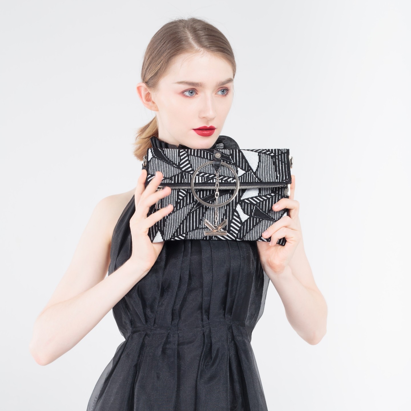 KNITFANATICS小众轻奢飞织包手拿包2025新款带链条腋下包斜挎包,淘宝优惠券,粉丝福利购,淘宝优惠卷