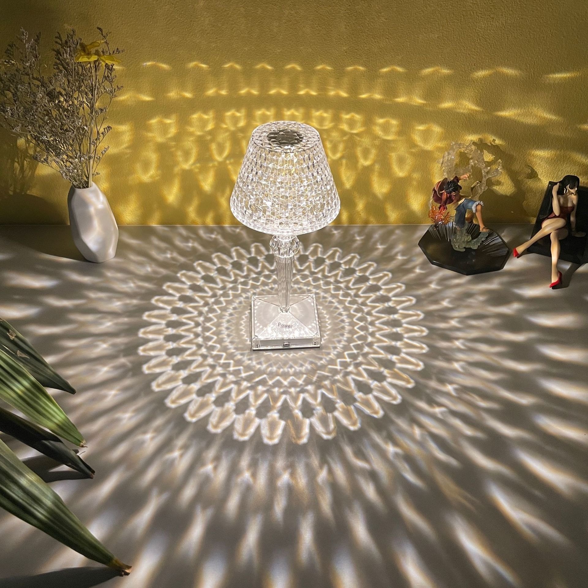 酒杯水晶台灯气氛氛围灯卧室ins浪漫风床头睡眠小夜灯网红情调灯,淘宝优惠券,粉丝福利购,淘宝优惠卷