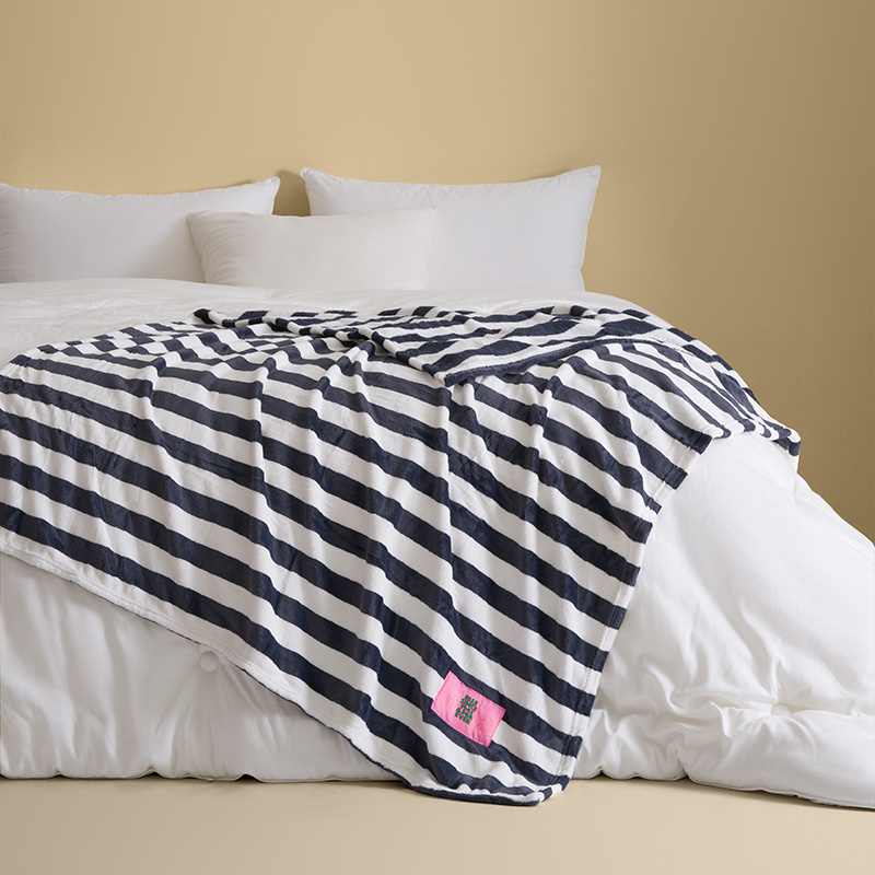 ELLE DECO少女心事显眼包披肩小毛毯子套装办公室午睡沙发盖毯 - 图0