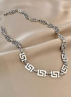 ins潮日韩回形字母钛钢项链2023年新款潮百搭毛衣链女嘻哈风配饰