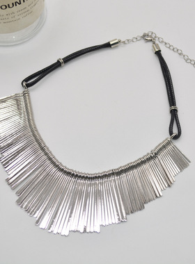 法国capinkofin设计感金属几何流苏黑绳项链时尚百搭锁骨链轻奢