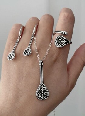 法国CapinKofin雕刻花纹冬不拉项链女民族风复古新款轻奢简约