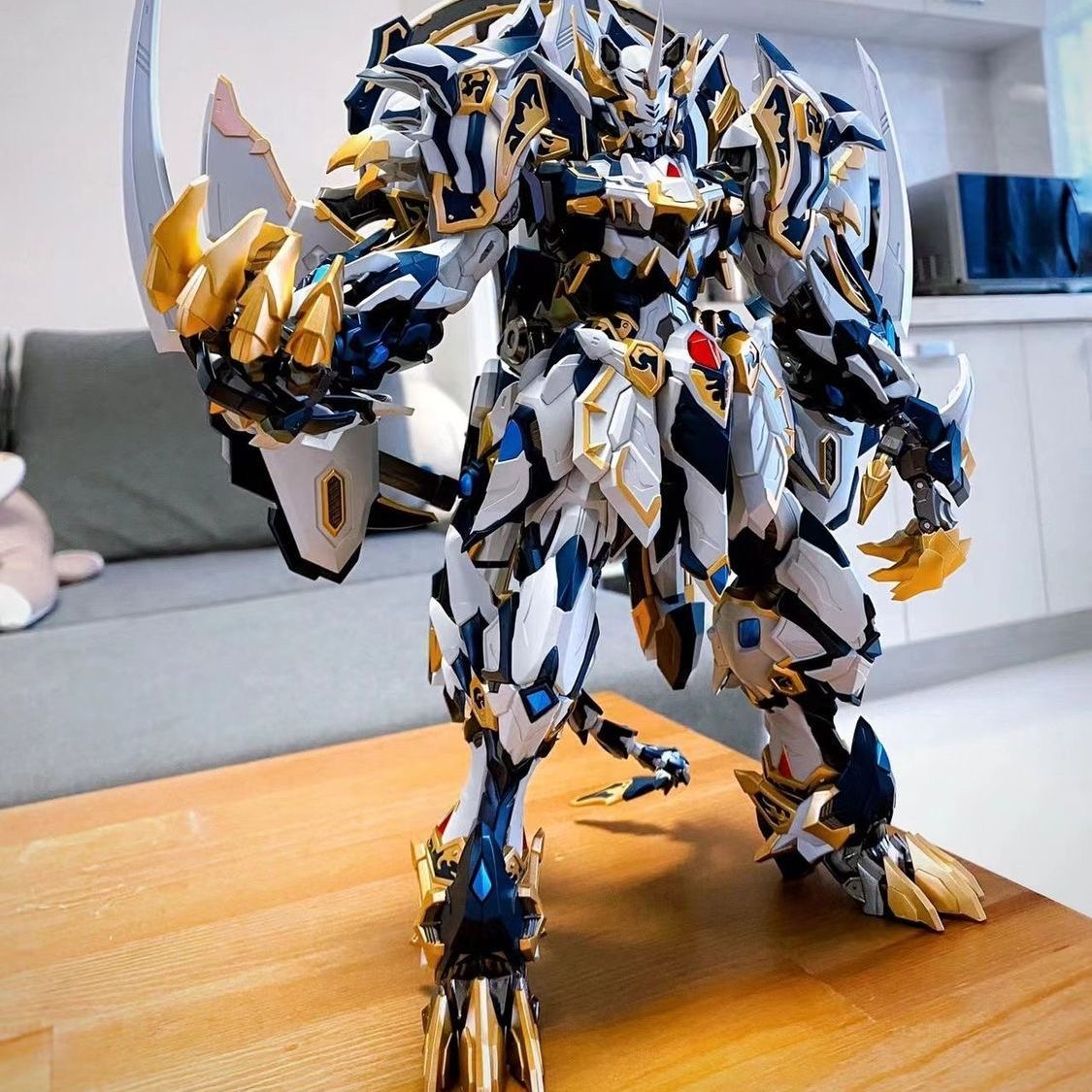 Gundam MG assembled model deformation motor core Aobing Lubu Cao Ren assault free mecha toy figure blind box