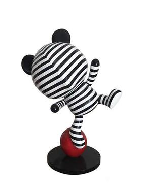 大型玻璃钢卡通熊雕塑楼梯口现代装饰落地摆件酒店艺术品简约潮流