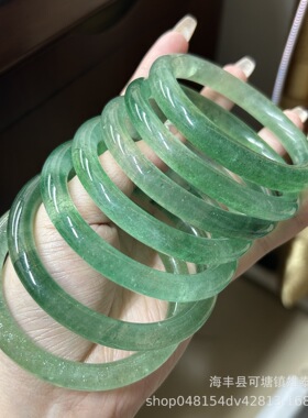 吴老头水晶天然绿草莓晶圆条手镯