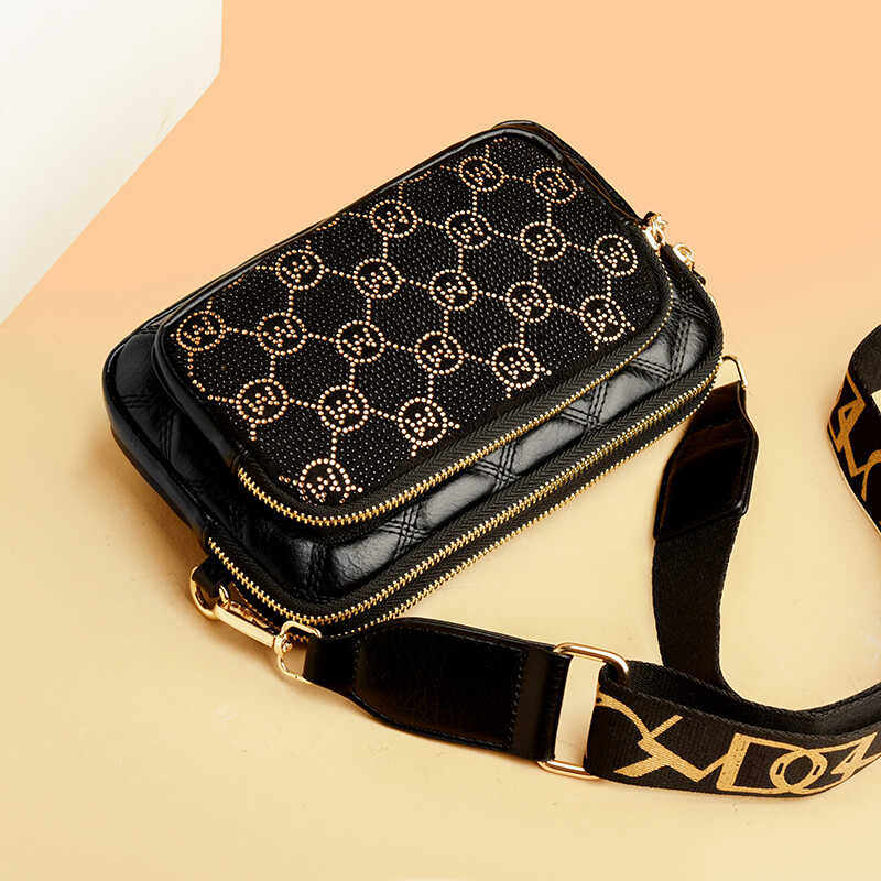 今年夏天爆款斜挎单肩小方包高级感包包女式2025新款包精致妈妈包,淘宝优惠券,粉丝福利购,淘宝优惠卷