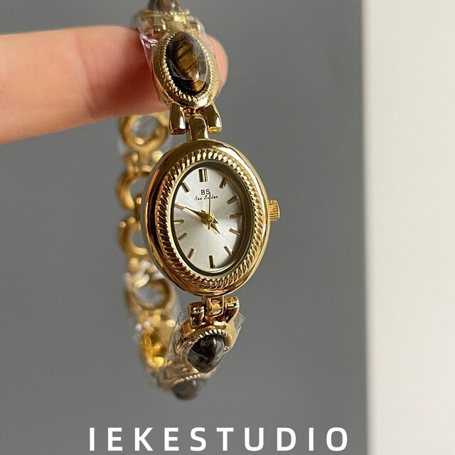 Niche brand jade oval small dial bracelet watch