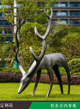 大型户外不锈钢镜面梅花鹿雕塑定制房地产金属镂空几何母子鹿摆件