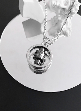 CRIVLA旋转字母十字架项链男女潮小众设计高级感情侣卫衣配饰链子