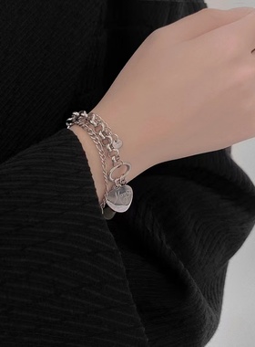 CRIVLA冷淡风字母吊牌手链男女ins小众设计感多层钛钢猫眼石手饰