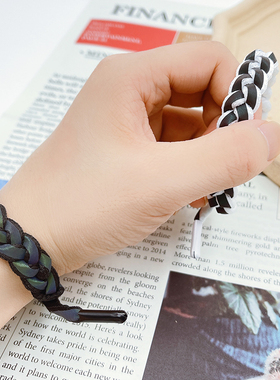 crivla全息反光小狮子手链男女潮