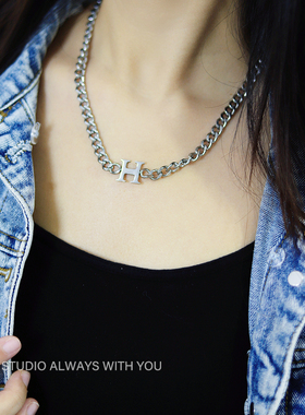 字母钛钢欧美风项链男女ins嘻哈