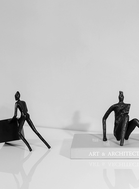 现代简约书房金属黑色人物摆件