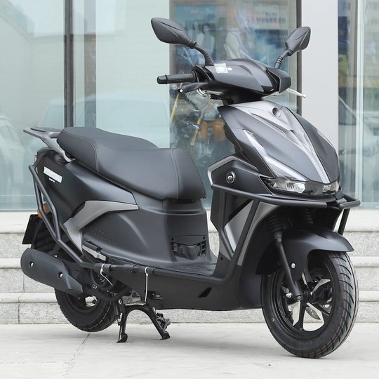 新款电喷QJ钱江鸿125CCABS踏板车男女款代步燃油助力省油摩托车