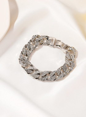 2022 European and American thick chain bracelet accessories