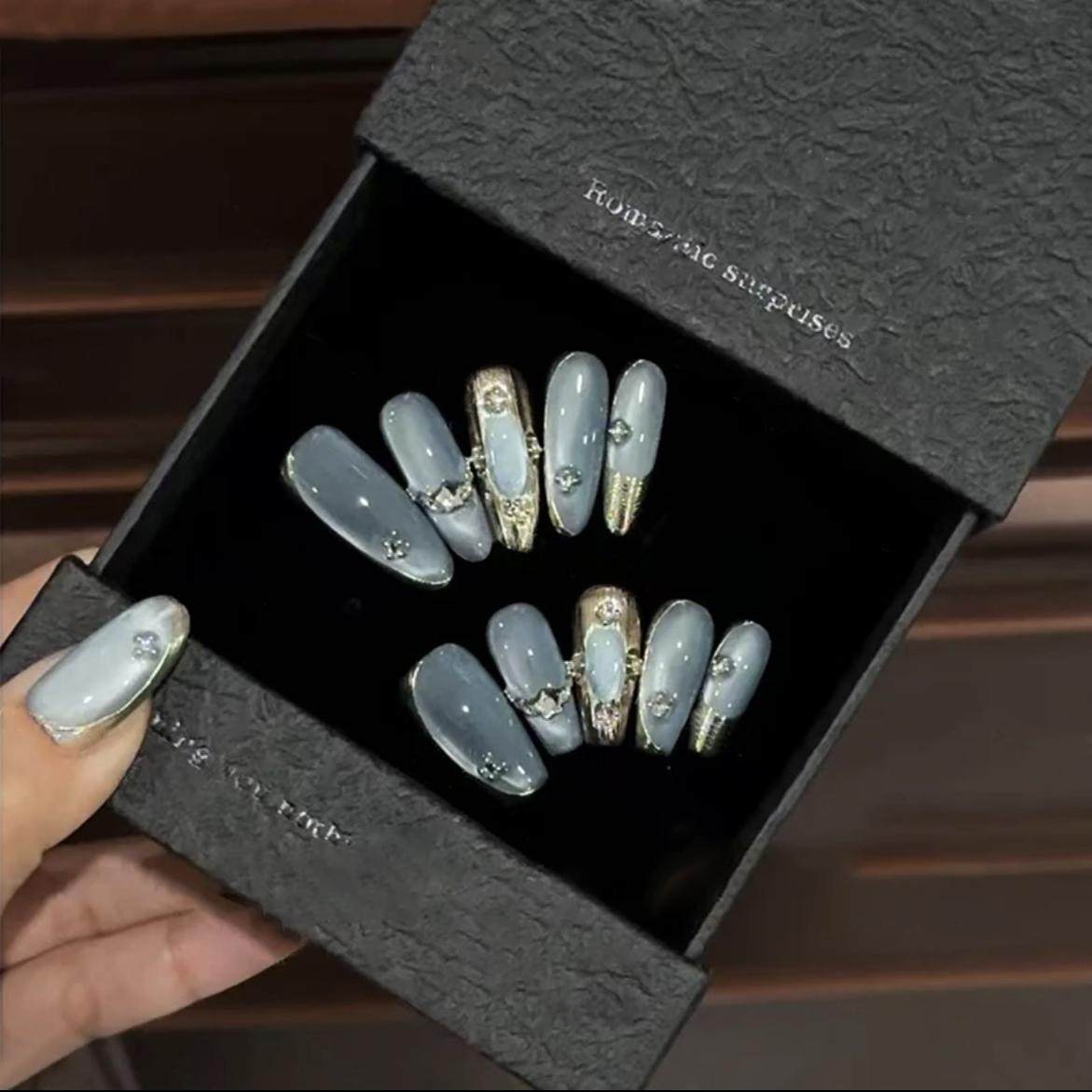 【空灵悠远】侧光猫眼新款布契拉提纯手工穿戴甲中长款秋冬美甲片,淘宝优惠券,粉丝福利购,淘宝优惠卷