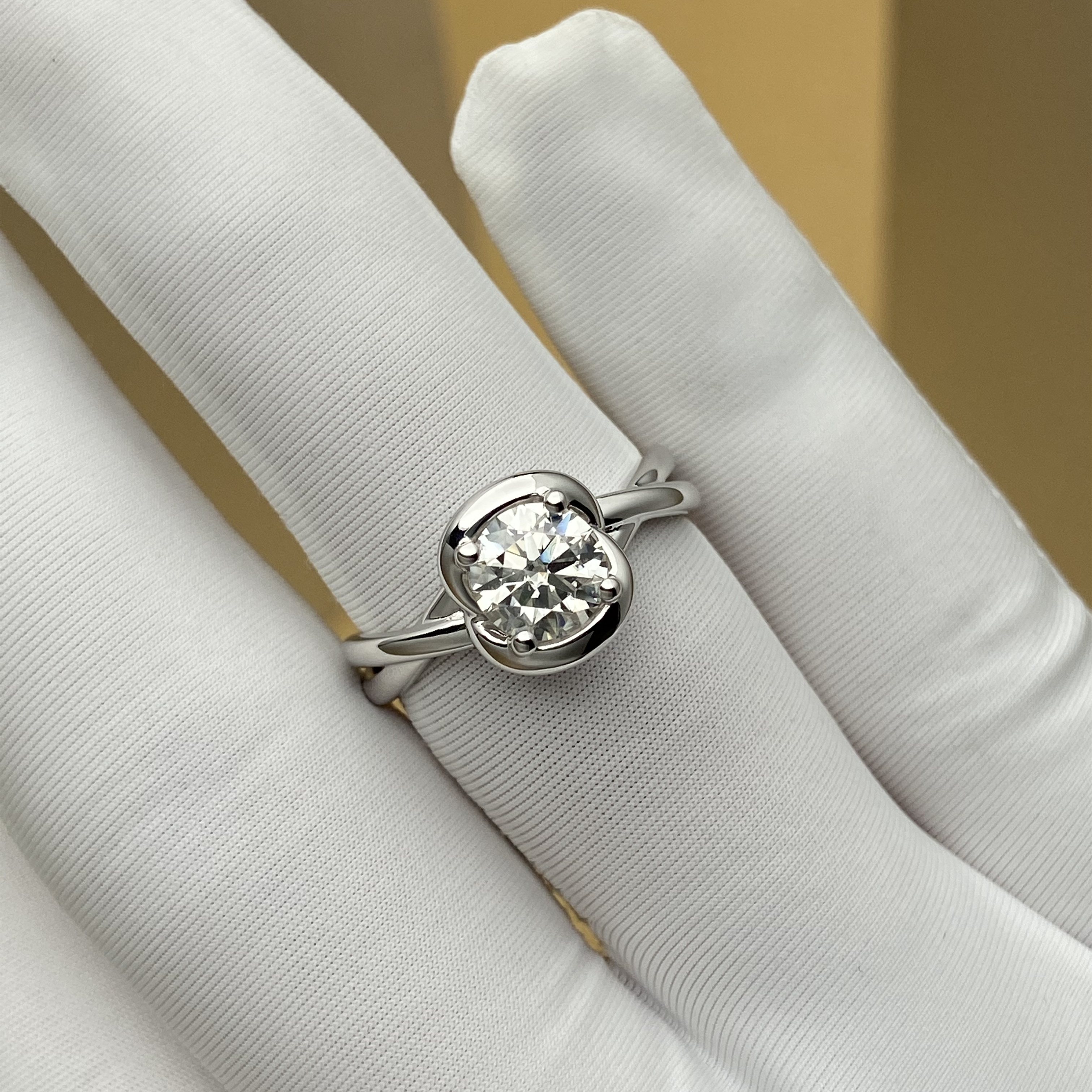 金功良匠连理枝1克拉莫桑石银戒小众原创设计感送女友送闺蜜礼物 - 图2