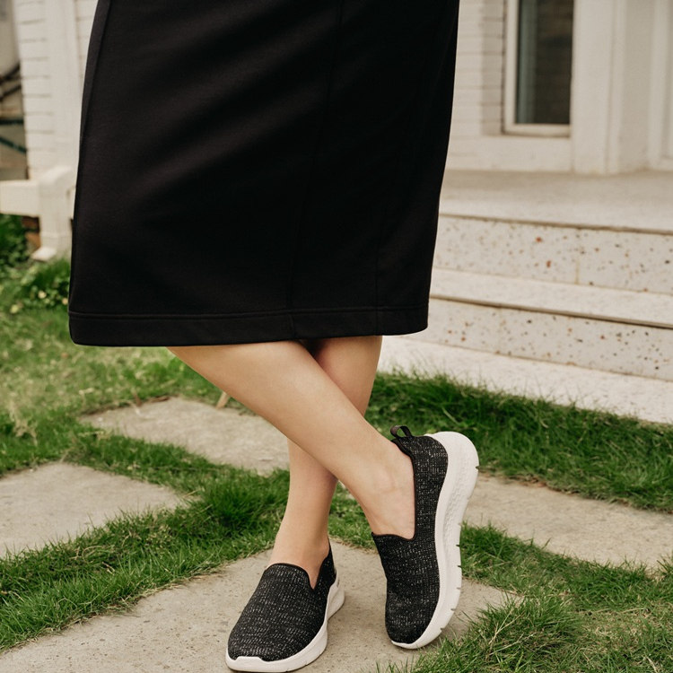 Skechers斯凯奇新款GO WALK 7女子休闲网面舒适透气健步鞋125252 - 图1