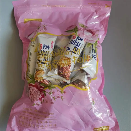 【抢】【爆浆-5层夹心】韩世花生夹心巧克力果仁棒720g年货 - 图0