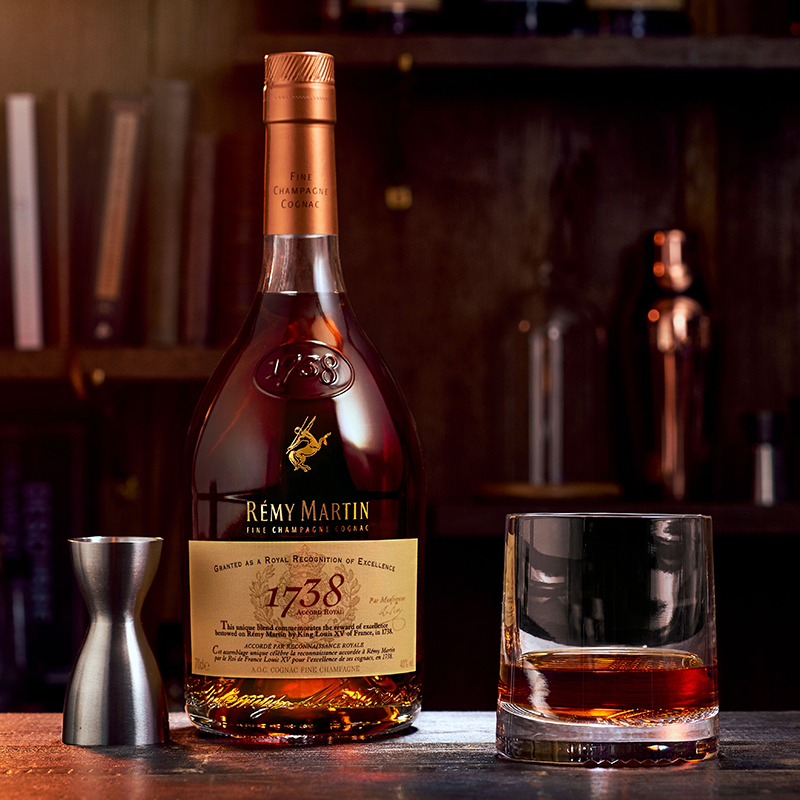 RemyMartin/人头马1738皇家礼赞 香槟区干邑白兰地700ml进口洋酒 - 图2