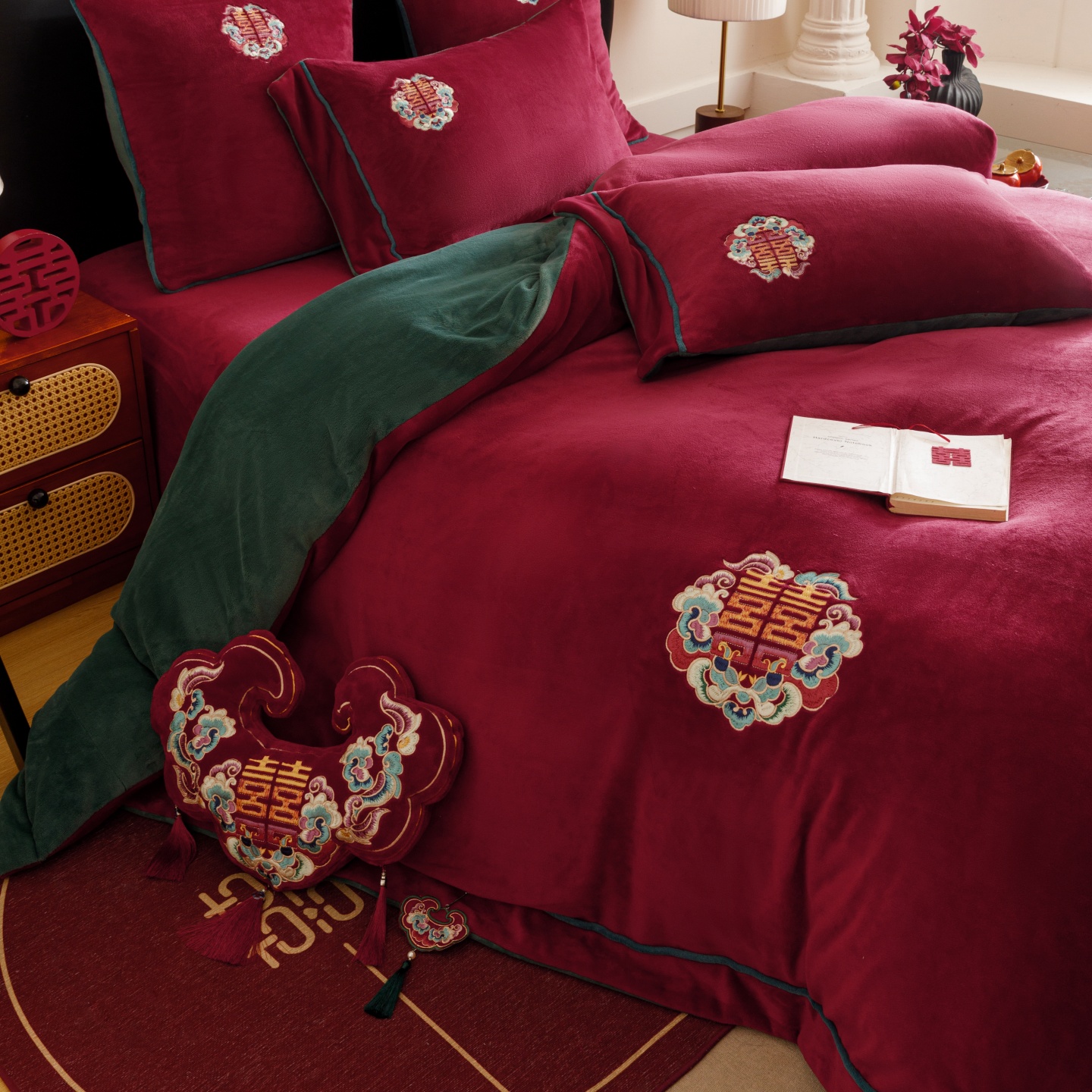 红花车秋冬牛奶绒婚庆四件套加厚保暖绒被套床单红色喜庆新婚套件 - 图0