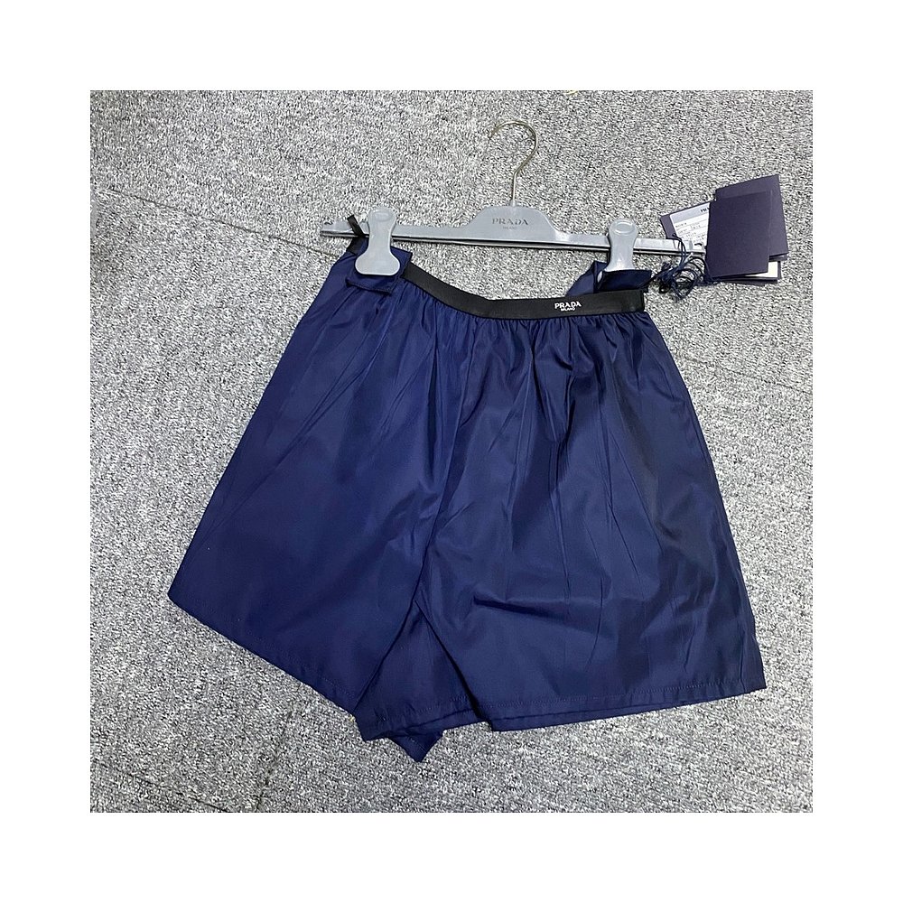 【99新未使用】香港直邮PRADA 蓝色女士短裤 22E757-1WQ8-F01AE-S - 图0