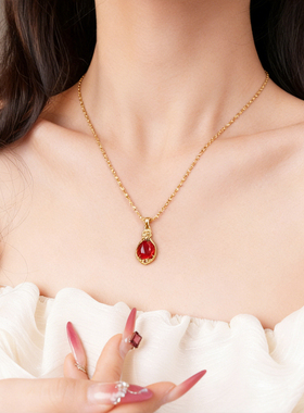 沙金项链女款红玉石吊坠锁骨链