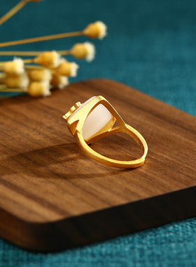 艾尔缘国潮仿和田玉复古戒指女气质轻奢指环镀金珐琅工艺厚磨砂金