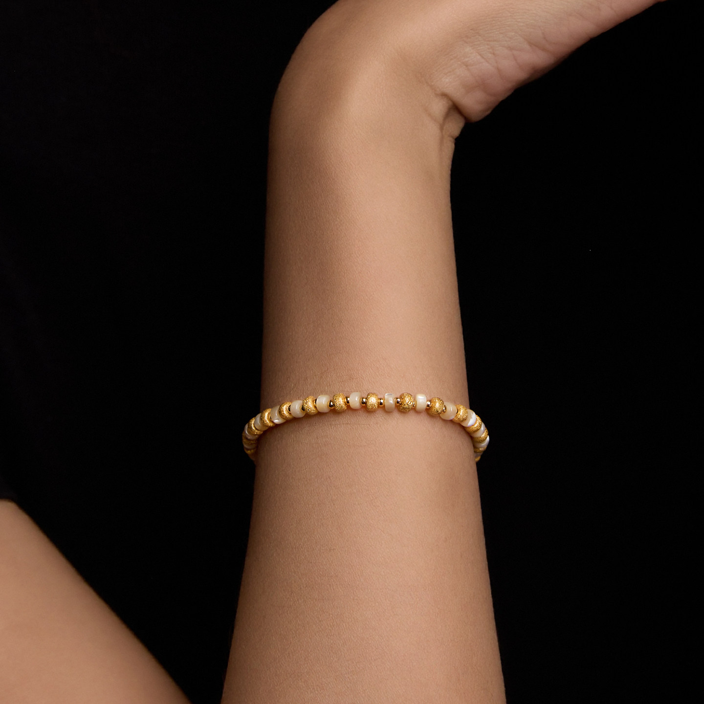 Manreya玛芮雅项链金玉生辉贝母项链手链套装日常通勤金色锁骨链