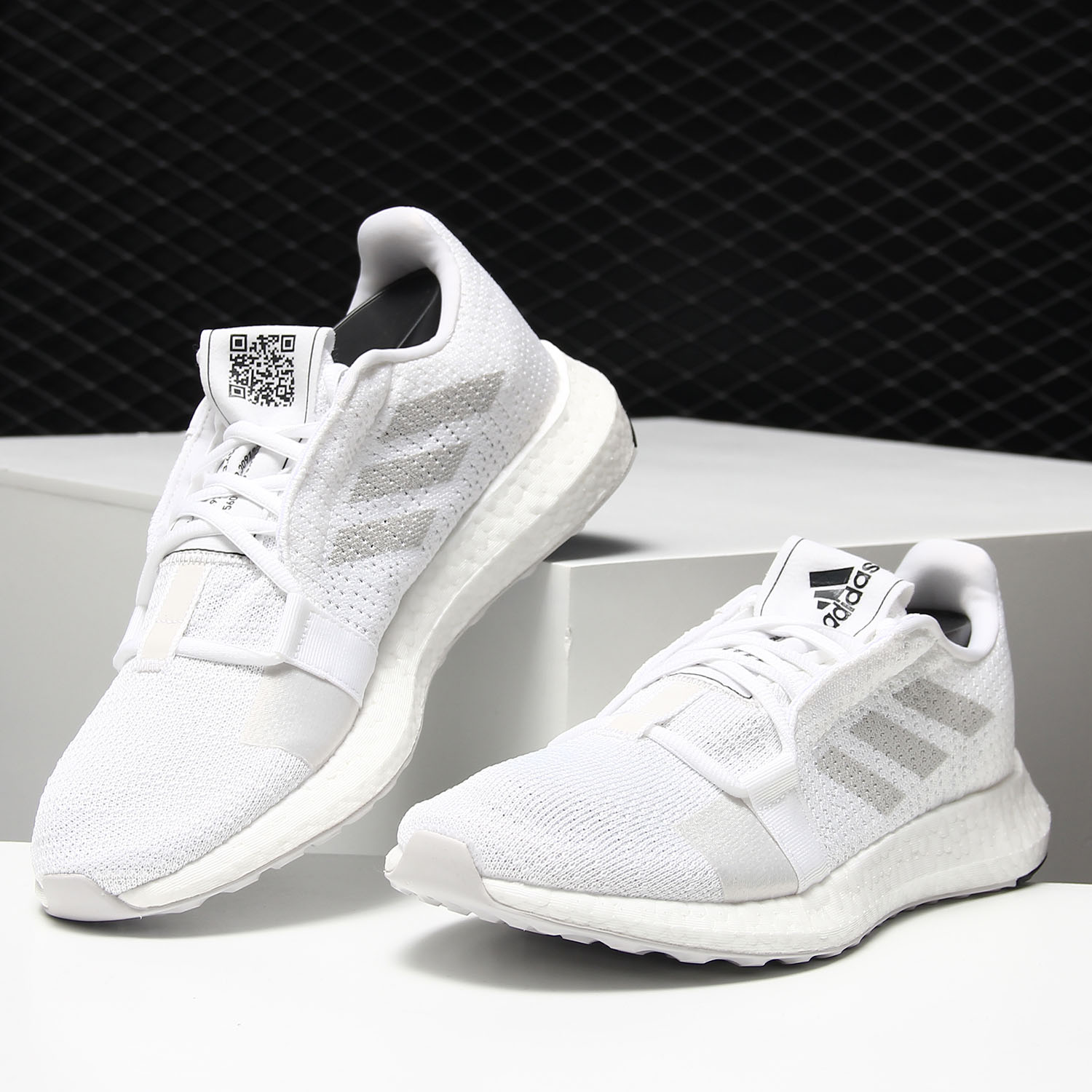 Adidas/阿迪达斯正品 SenseBOOST GO m 男女休闲运动跑步鞋G26940 - 图0