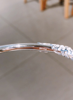 香港正生纯银足银9999开口对珠花丝银手镯女款圆棍浮雕花纹手镯银