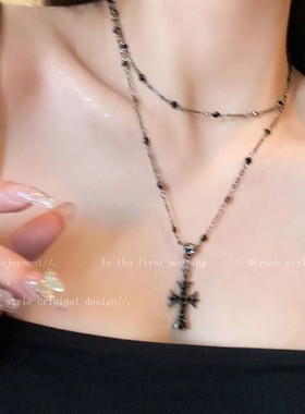 choker黑色十字架项链女长款双层叠戴配饰高级感甜酷辣妹风锁骨链