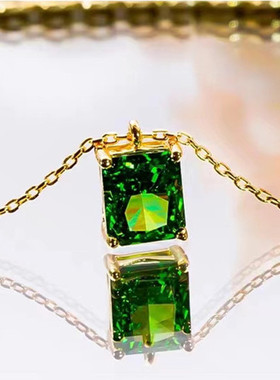 PRINGXY女四爪祖母绿方形项链
