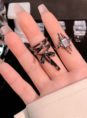 无注册商标芭蕾飘带暗黑风戒指