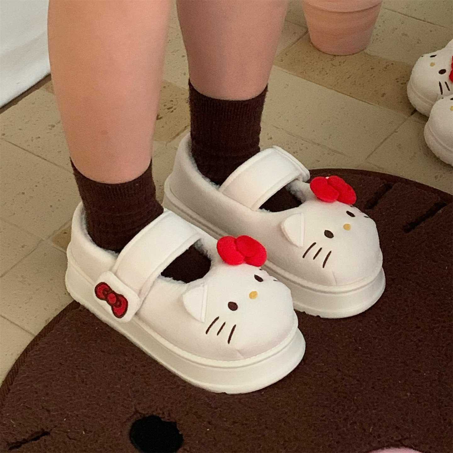 细细条 正版HelloKitty猫豆豆鞋女冬厚底防滑亲子儿童玛丽珍棉鞋,淘宝优惠券,粉丝福利购,淘宝优惠卷